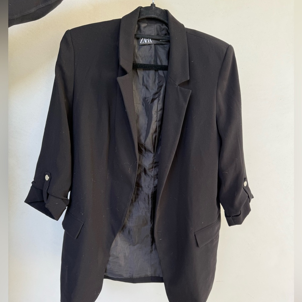 ZARA BLAZER SIZE MEDIUM